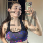 Deep French Kissing Escort In Munich